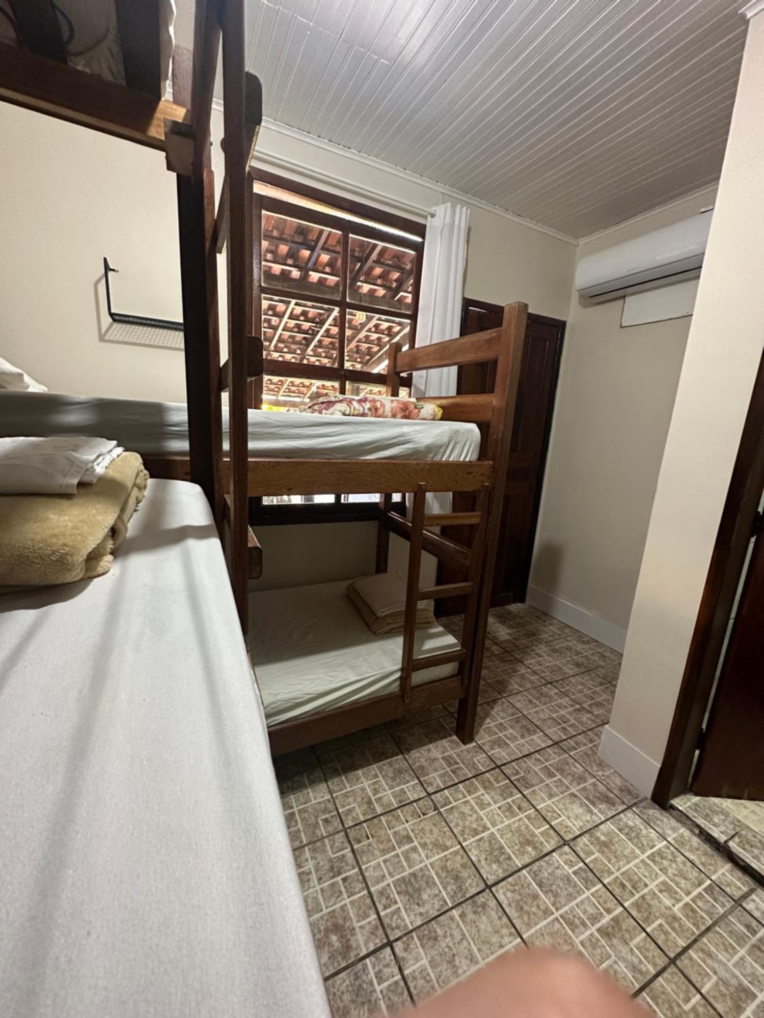 Mahalo Hostel Vila do Abraao Ngoại thất bức ảnh