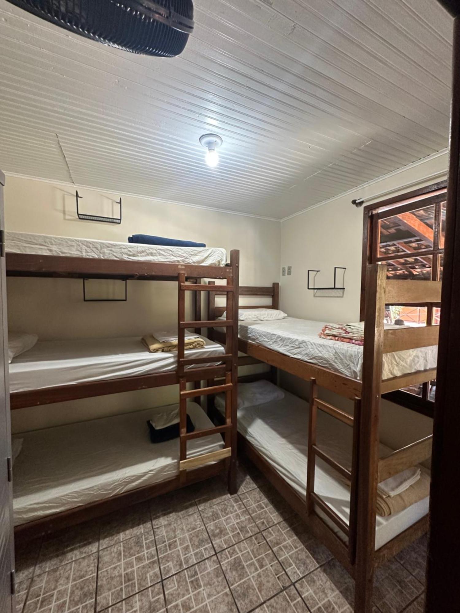 Mahalo Hostel Vila do Abraao Ngoại thất bức ảnh