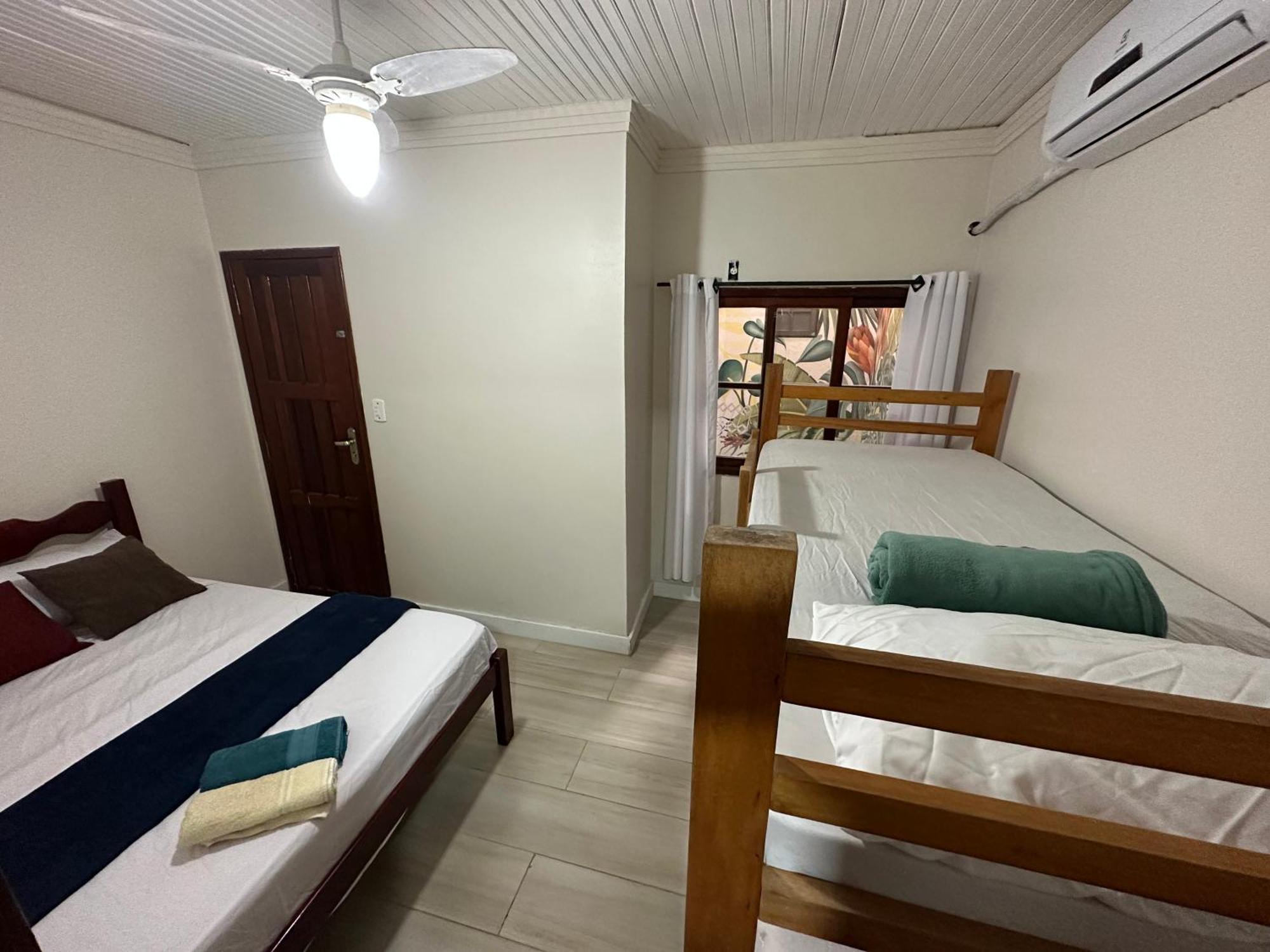 Mahalo Hostel Vila do Abraao Ngoại thất bức ảnh